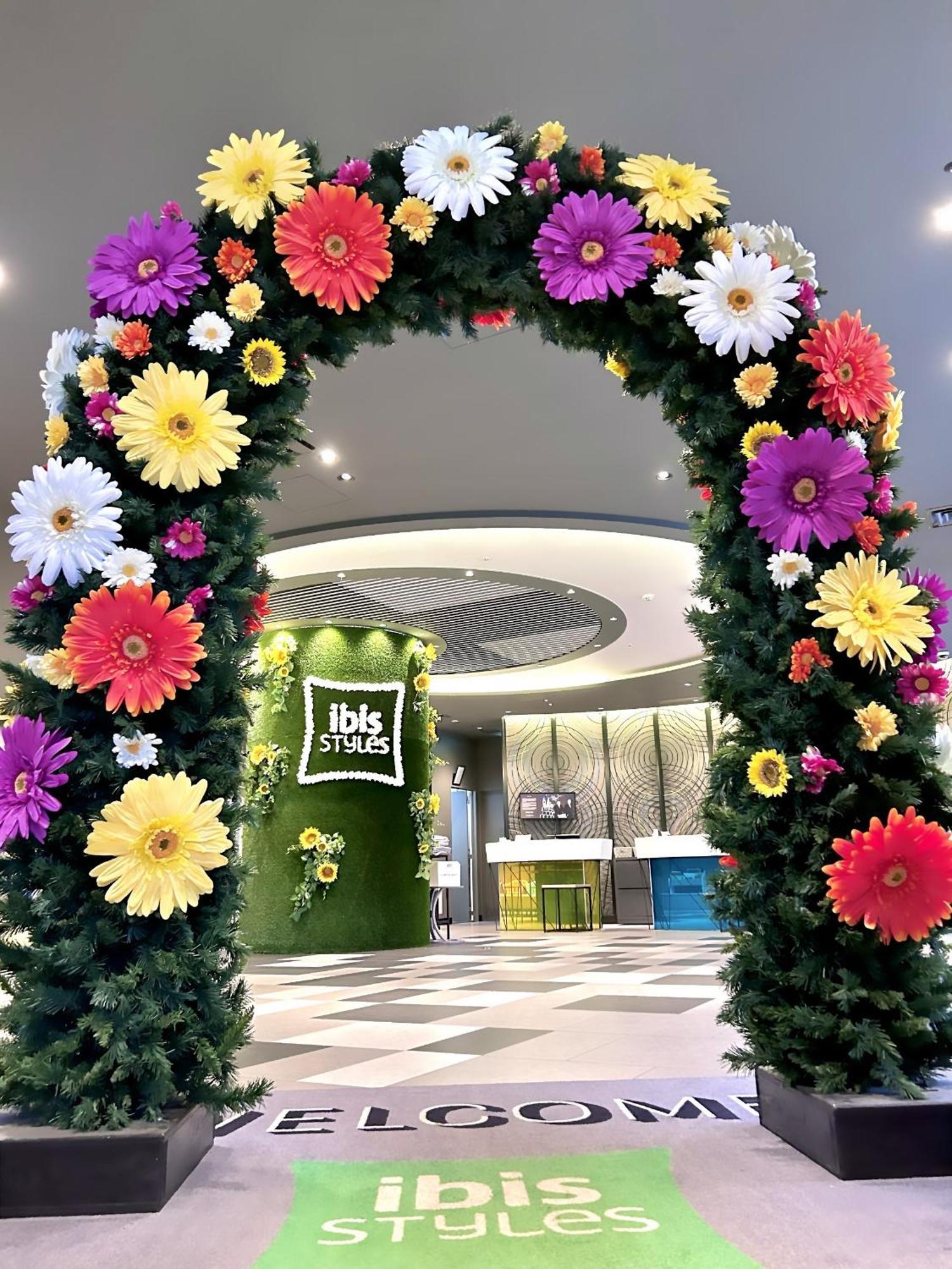 Ibis Styles Tokyo Bay Urayasu Exterior foto